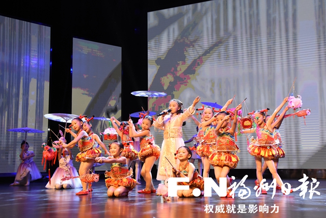 鼓楼中小学生助力第44届世界遗产大会