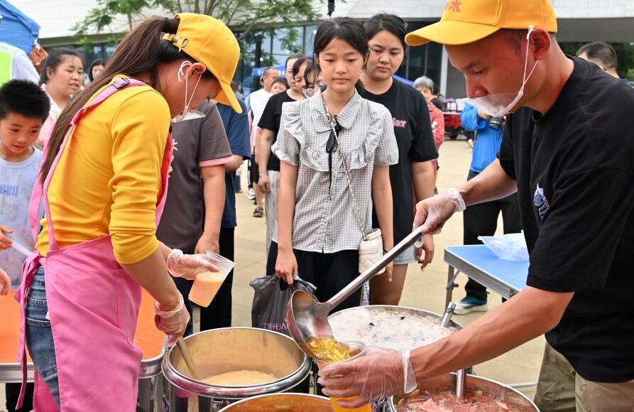 广西柳州：妥善安置受地震影响群众