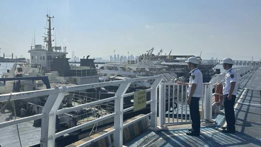 台风“红霞”向粤闽沿海靠近 厦漳海域停航停工