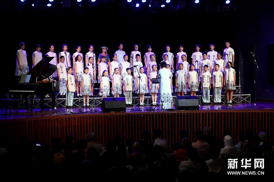 (国际)(4)“一带一路·民意相通”少儿合唱音乐会在波黑举行