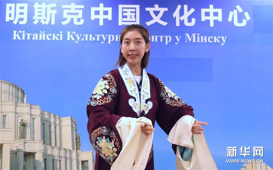 (国际)(2)中国国家京剧院在白俄罗斯举办京剧艺术互动讲座