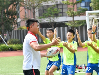 第五届海峡两岸青年英式橄榄球交流赛在福州举行