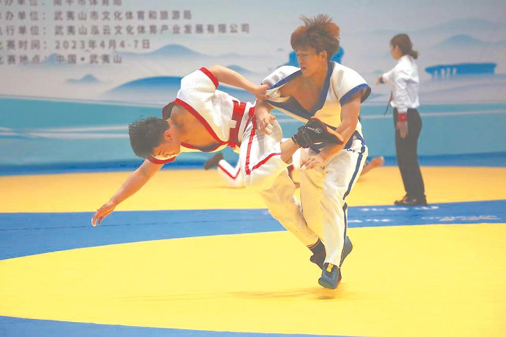 中国式摔跤全国青年锦标赛武夷山开赛