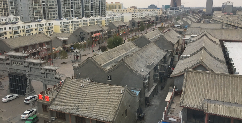 吉木萨尔的古城商业街