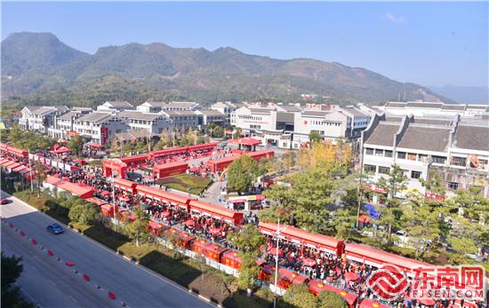 美食展活动现场图 主办方供图.jpg