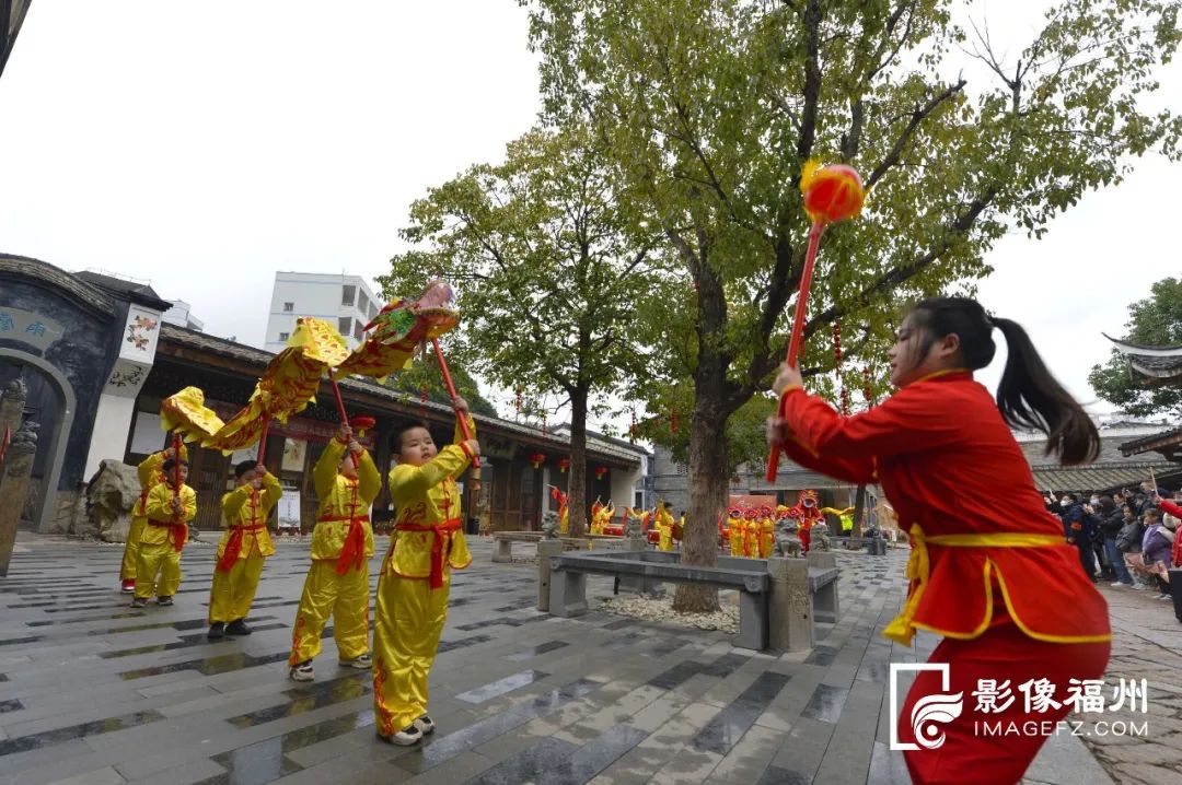 长乐和平街：张灯结彩度佳节，喜庆团圆闹元宵！