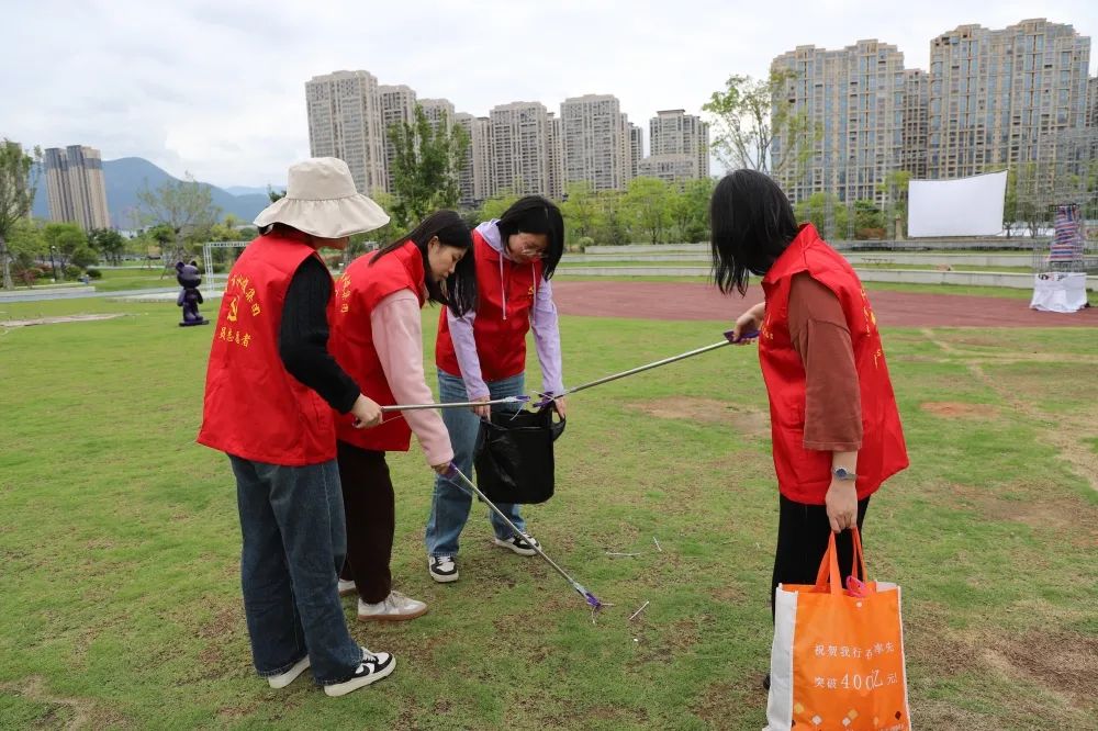 水投集团开展垃圾分类宣传活动