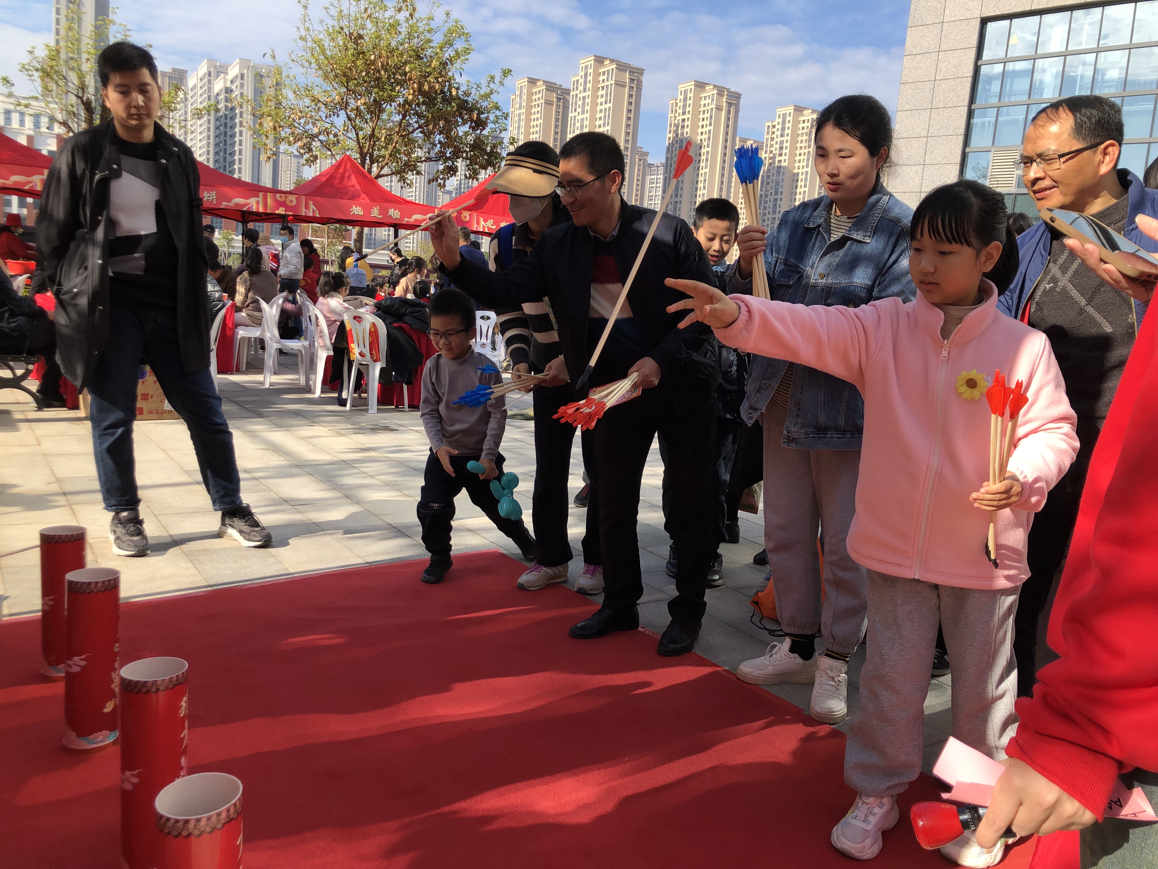 福清市总工会举办“潮玩游园会 妙趣迎龙年”活动