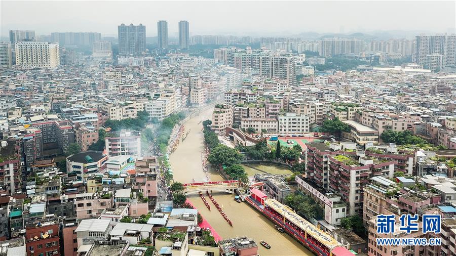 （体育·专题）（1）全民健身·悦动人生—“一水同舟”