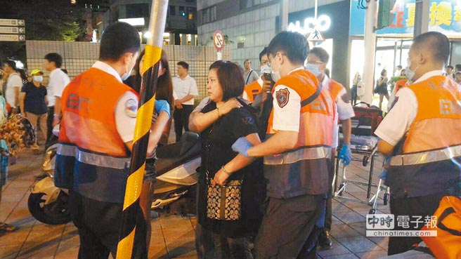 台北捷运再次发生随机砍人事件 凶嫌带刀遭发现