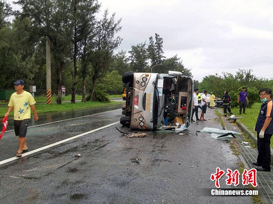 国台办：望妥善处理大陆游客在台湾车祸善后事宜